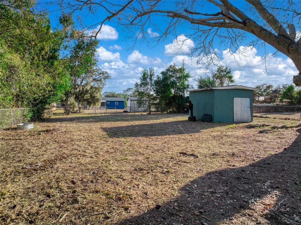 For Sale: $205,000 (3 beds, 2 baths, 1100 Square Feet)