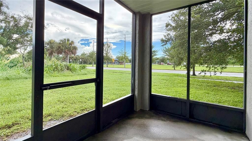 For Rent: $1,450 (2 beds, 2 baths, 938 Square Feet)