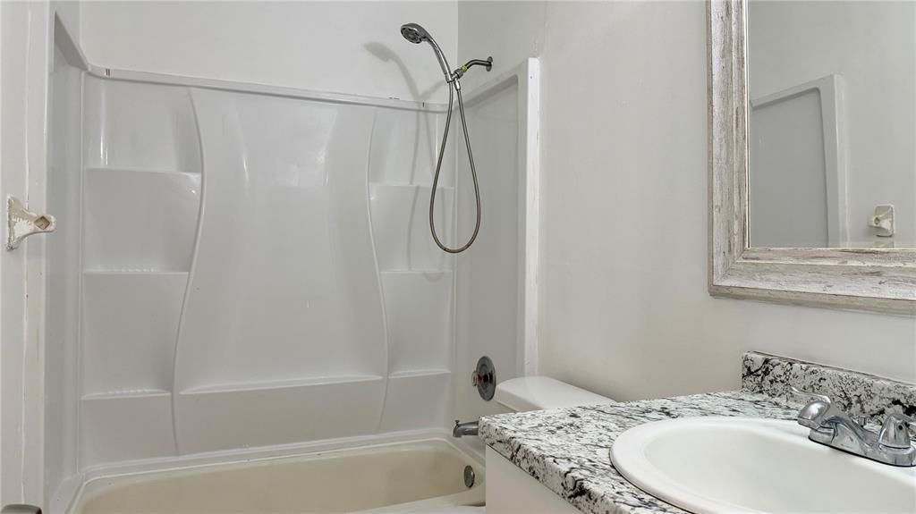 For Rent: $1,450 (2 beds, 2 baths, 938 Square Feet)