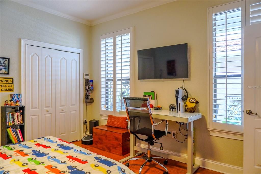 For Sale: $429,900 (3 beds, 2 baths, 1651 Square Feet)