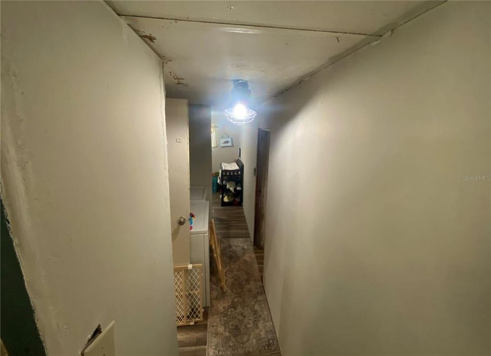 For Sale: $61,000 (2 beds, 1 baths, 744 Square Feet)