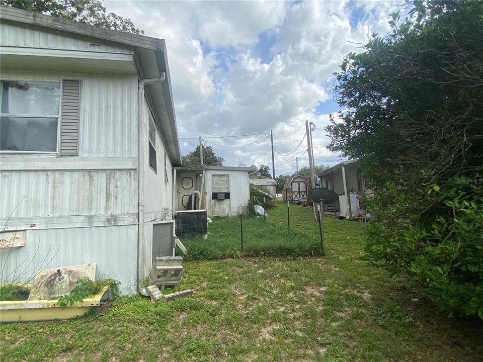 For Sale: $61,000 (2 beds, 1 baths, 744 Square Feet)