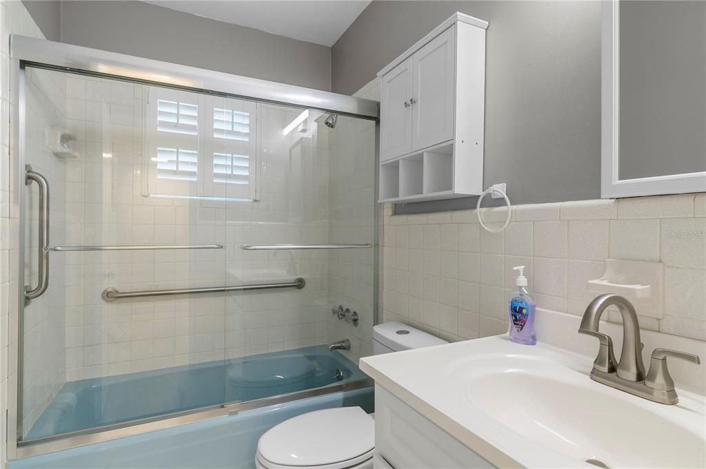 For Rent: $4,000 (3 beds, 2 baths, 1690 Square Feet)