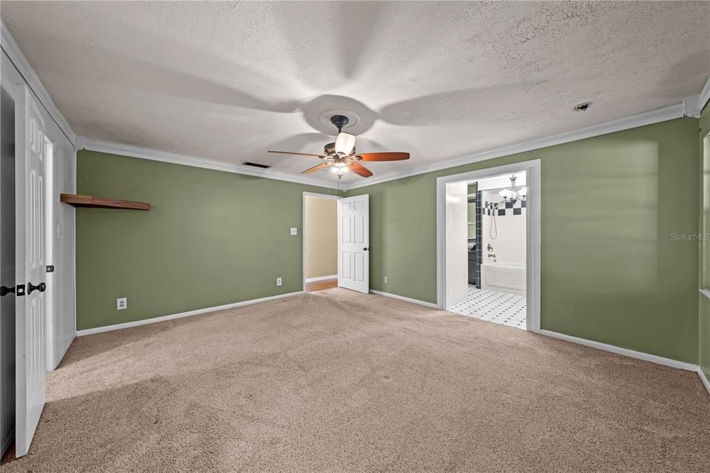 For Sale: $620,000 (4 beds, 3 baths, 3066 Square Feet)