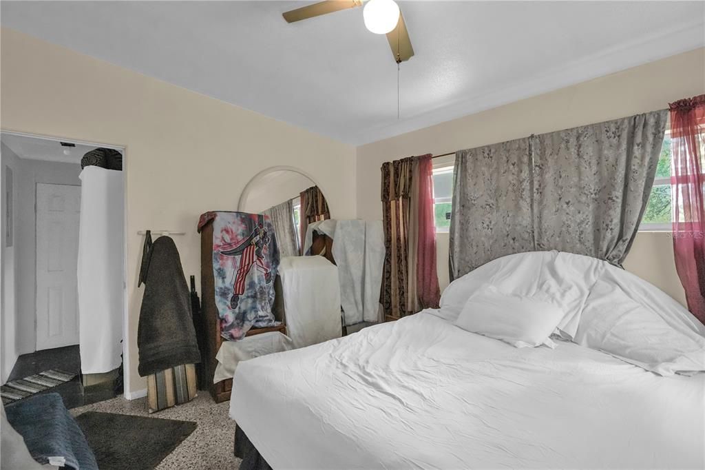 En Venta: $249,000 (3 camas, 0 baños, 1438 Pies cuadrados)