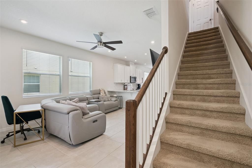 For Sale: $368,000 (3 beds, 2 baths, 1666 Square Feet)