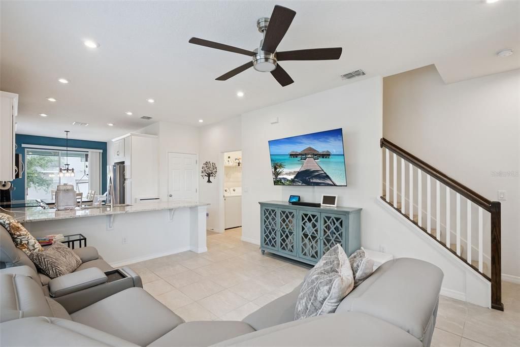 For Sale: $368,000 (3 beds, 2 baths, 1666 Square Feet)