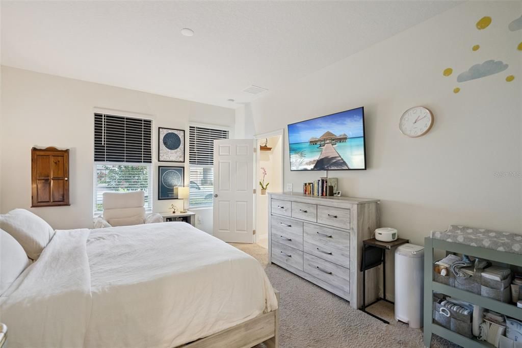 For Sale: $368,000 (3 beds, 2 baths, 1666 Square Feet)