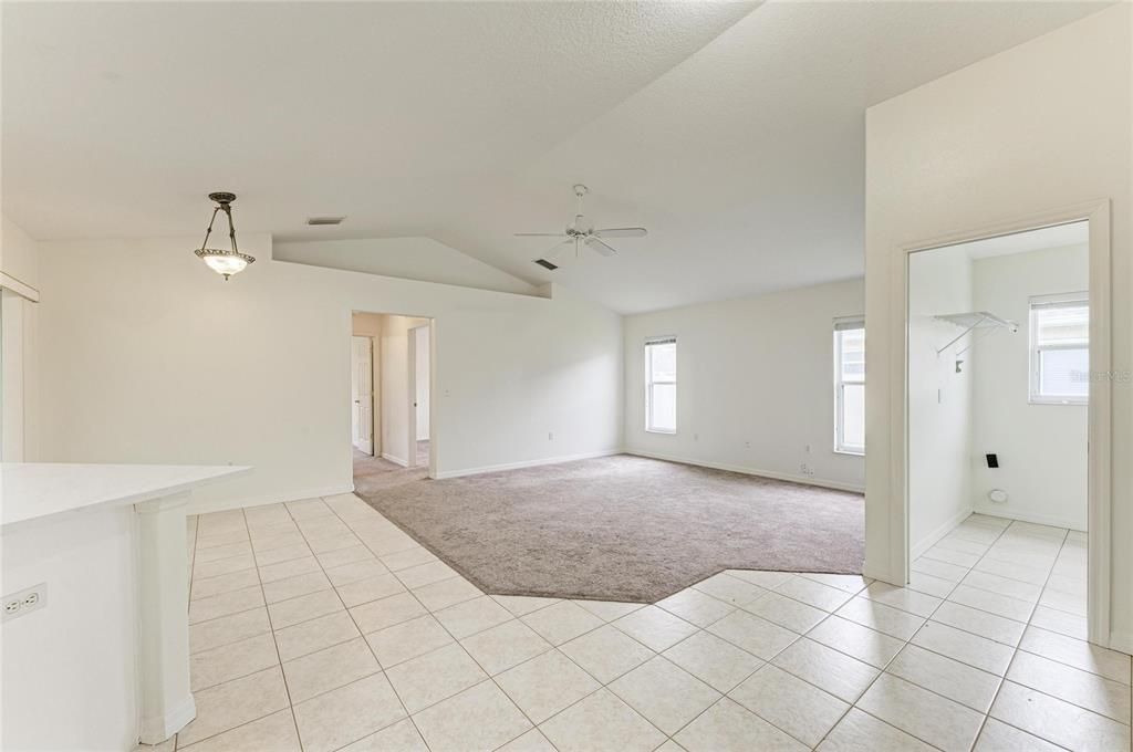 For Sale: $475,000 (3 beds, 2 baths, 1811 Square Feet)