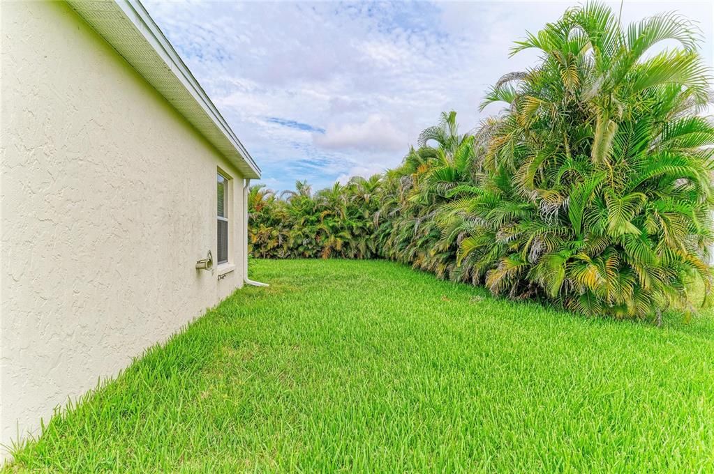 For Sale: $475,000 (3 beds, 2 baths, 1811 Square Feet)