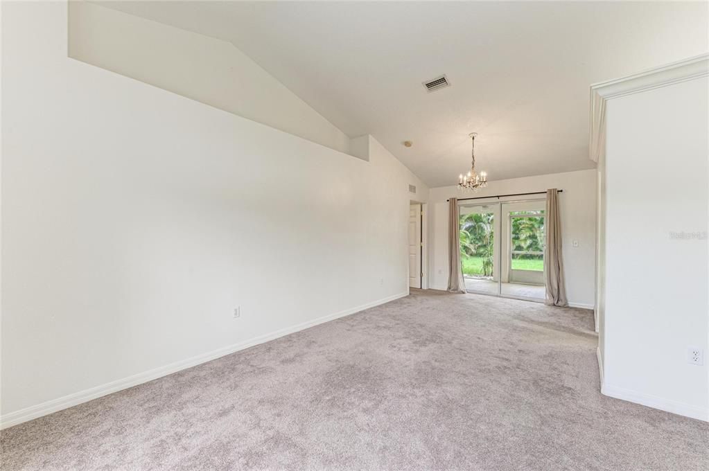 For Sale: $475,000 (3 beds, 2 baths, 1811 Square Feet)