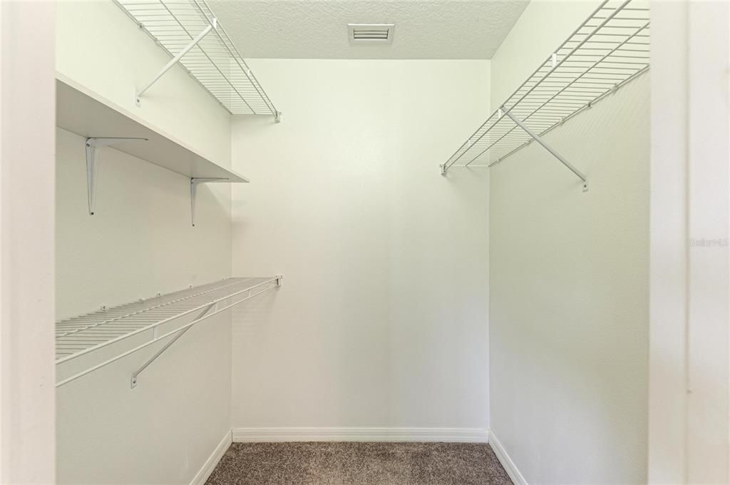 For Sale: $475,000 (3 beds, 2 baths, 1811 Square Feet)