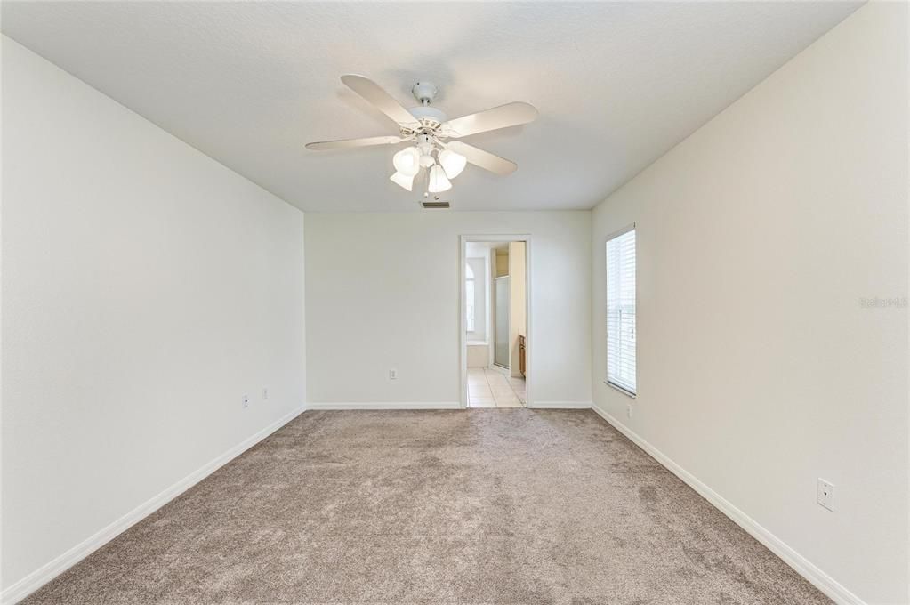 For Sale: $475,000 (3 beds, 2 baths, 1811 Square Feet)