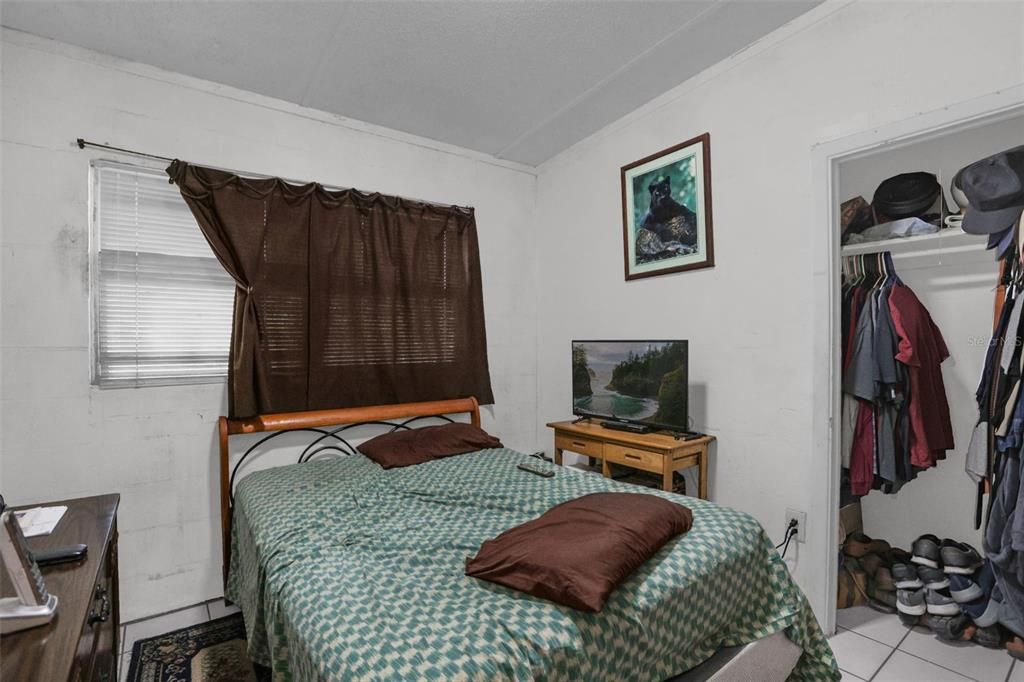 En Venta: $249,000 (4 camas, 0 baños, 1400 Pies cuadrados)