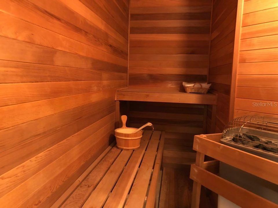 En Renta: $5,400 (4 camas, 5 baños, 4610 Pies cuadrados)