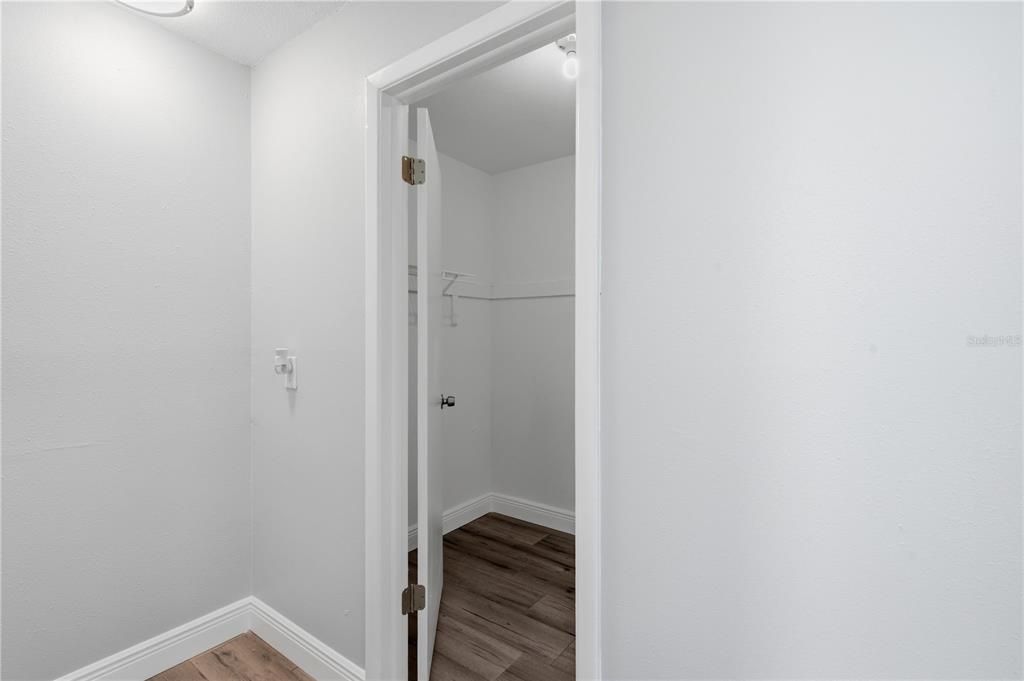For Sale: $439,000 (3 beds, 2 baths, 2142 Square Feet)