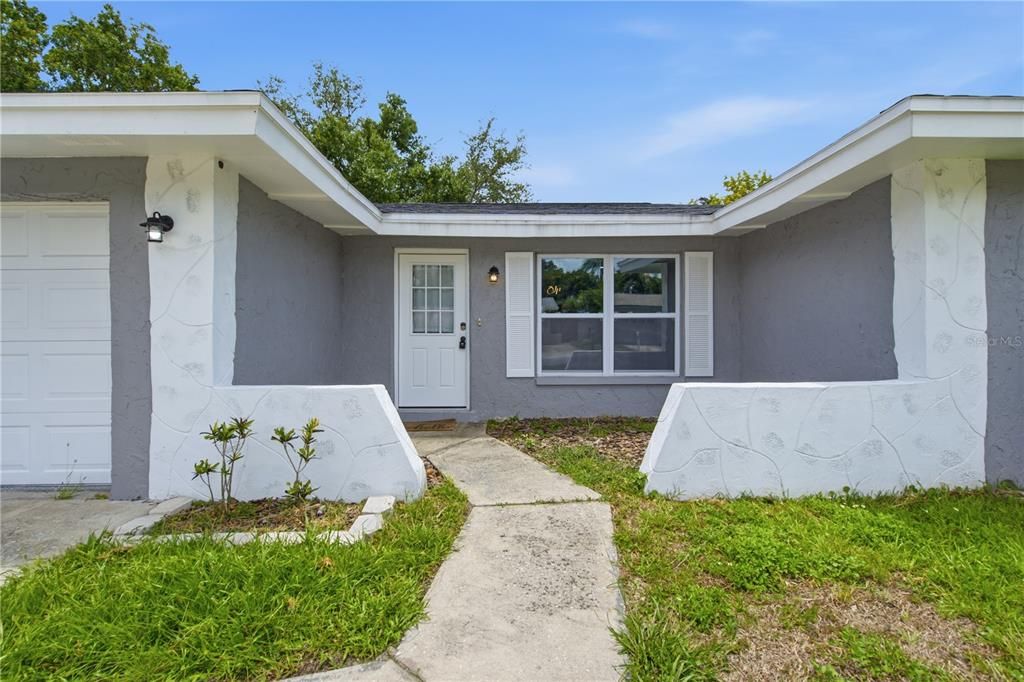 For Sale: $439,000 (3 beds, 2 baths, 2142 Square Feet)