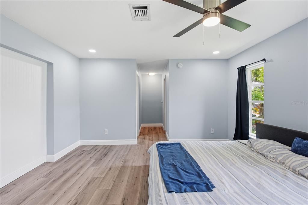 For Sale: $439,000 (3 beds, 2 baths, 2142 Square Feet)