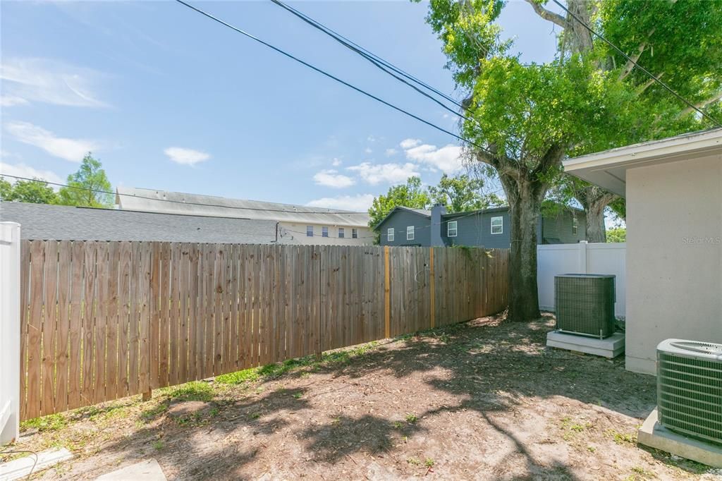 For Rent: $2,225 (2 beds, 2 baths, 1018 Square Feet)