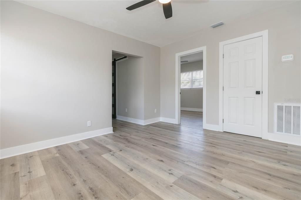 For Rent: $2,225 (2 beds, 2 baths, 1018 Square Feet)