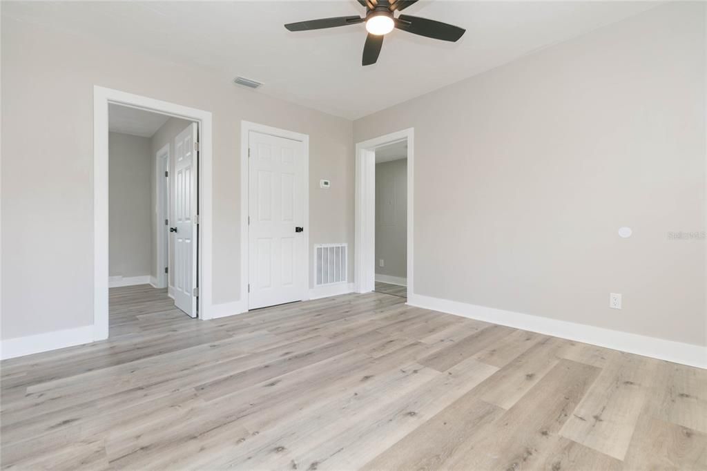 For Rent: $2,225 (2 beds, 2 baths, 1018 Square Feet)