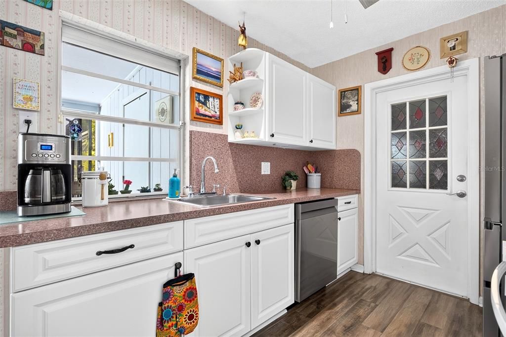 На продажу: $249,000 (3 спален, 2 ванн, 1152 Квадратных фут)