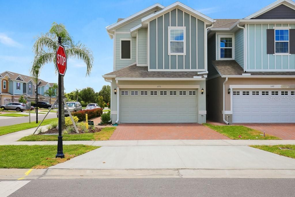 Recently Rented: $2,600 (3 beds, 2 baths, 1702 Square Feet)