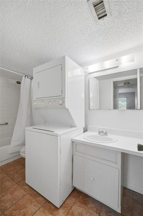 For Sale: $75,000 (2 beds, 2 baths, 1366 Square Feet)