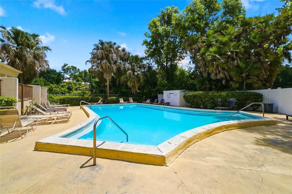 For Sale: $75,000 (2 beds, 2 baths, 1366 Square Feet)