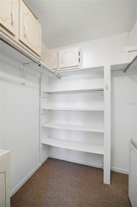 For Sale: $75,000 (2 beds, 2 baths, 1366 Square Feet)