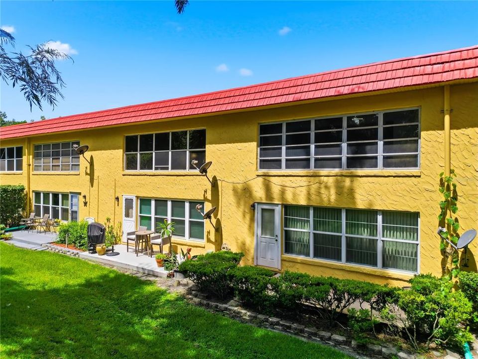 For Sale: $75,000 (2 beds, 2 baths, 1366 Square Feet)