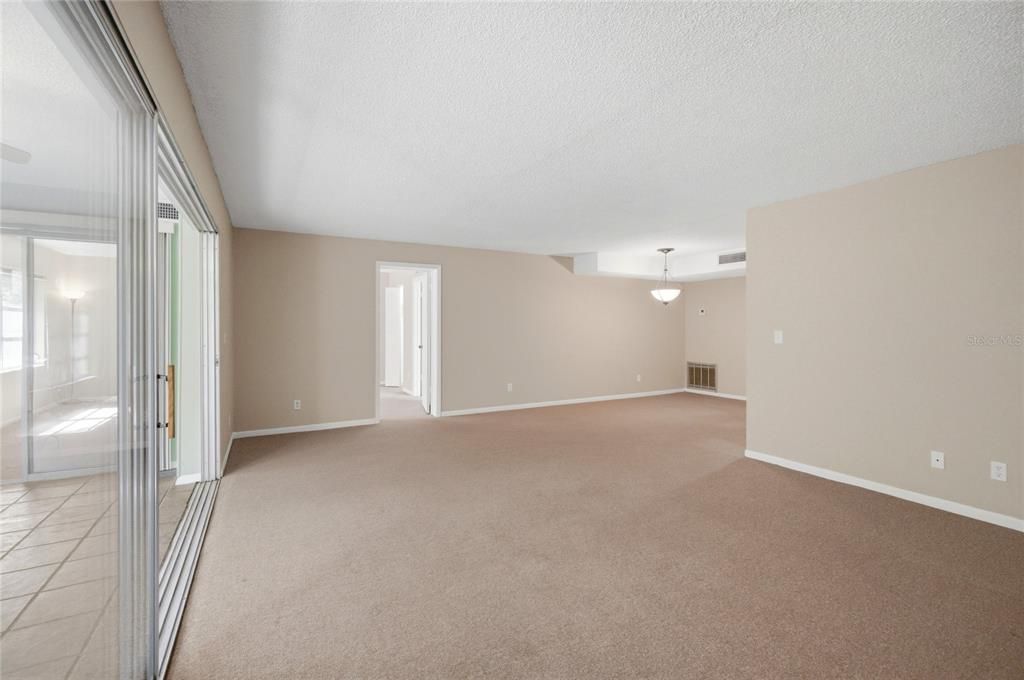 For Sale: $75,000 (2 beds, 2 baths, 1366 Square Feet)