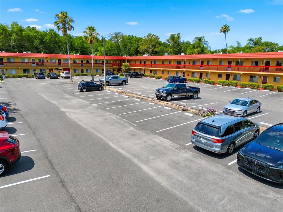 For Sale: $75,000 (2 beds, 2 baths, 1366 Square Feet)