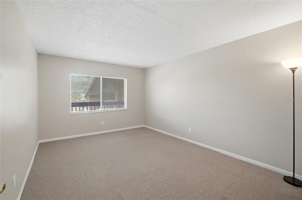For Sale: $75,000 (2 beds, 2 baths, 1366 Square Feet)