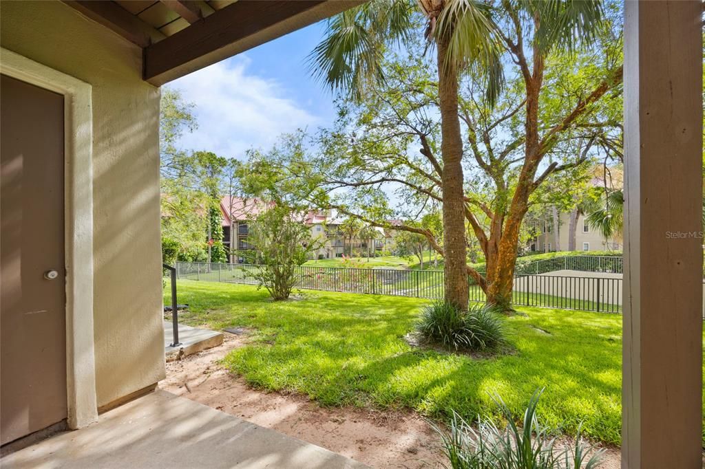 For Sale: $145,000 (1 beds, 1 baths, 552 Square Feet)