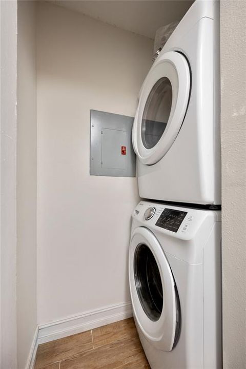For Sale: $145,000 (1 beds, 1 baths, 552 Square Feet)