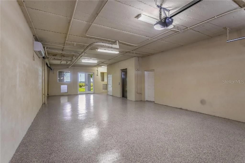 For Rent: $10,999 (4 beds, 4 baths, 3810 Square Feet)