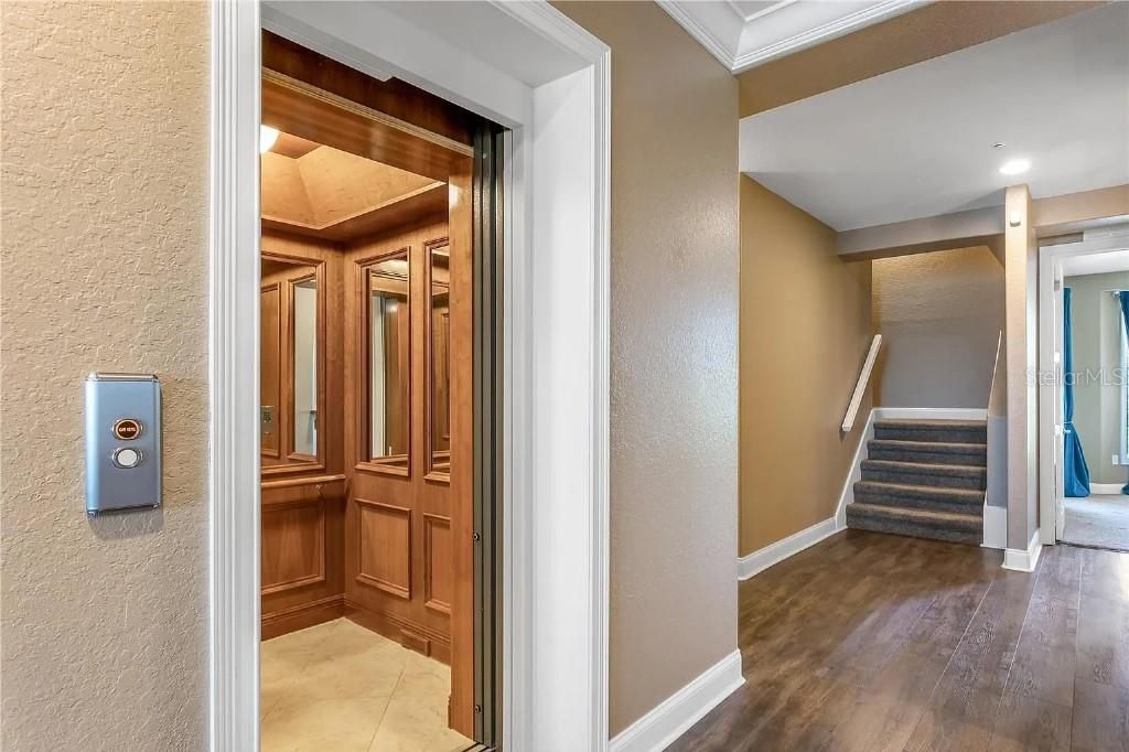 For Rent: $10,999 (4 beds, 4 baths, 3810 Square Feet)