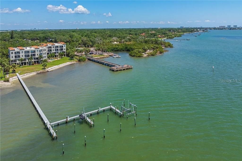 For Rent: $10,999 (4 beds, 4 baths, 3810 Square Feet)