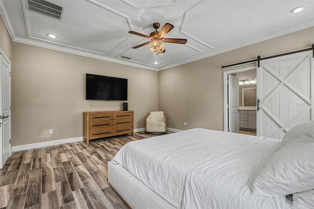 For Sale: $739,000 (4 beds, 3 baths, 2518 Square Feet)
