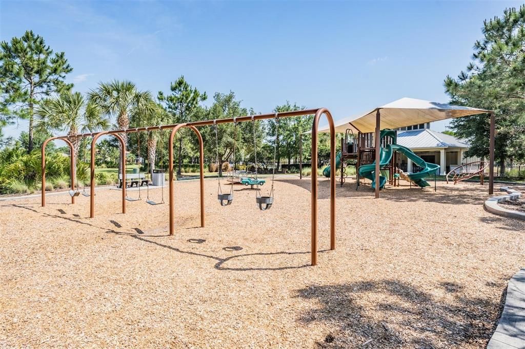 For Sale: $739,000 (4 beds, 3 baths, 2518 Square Feet)