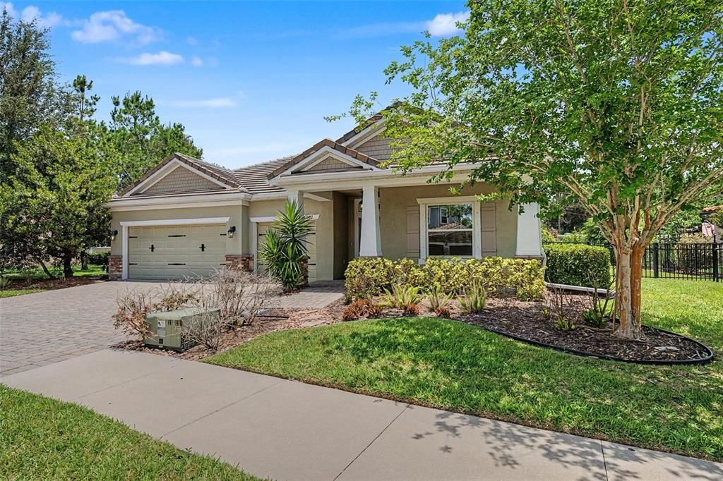 For Sale: $739,000 (4 beds, 3 baths, 2518 Square Feet)