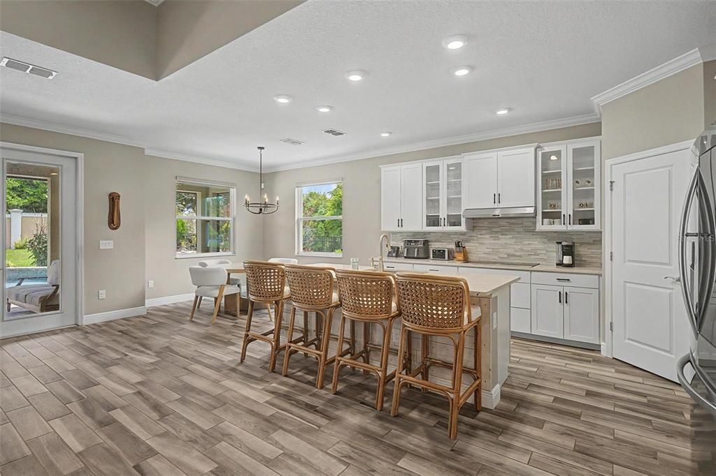For Sale: $739,000 (4 beds, 3 baths, 2518 Square Feet)