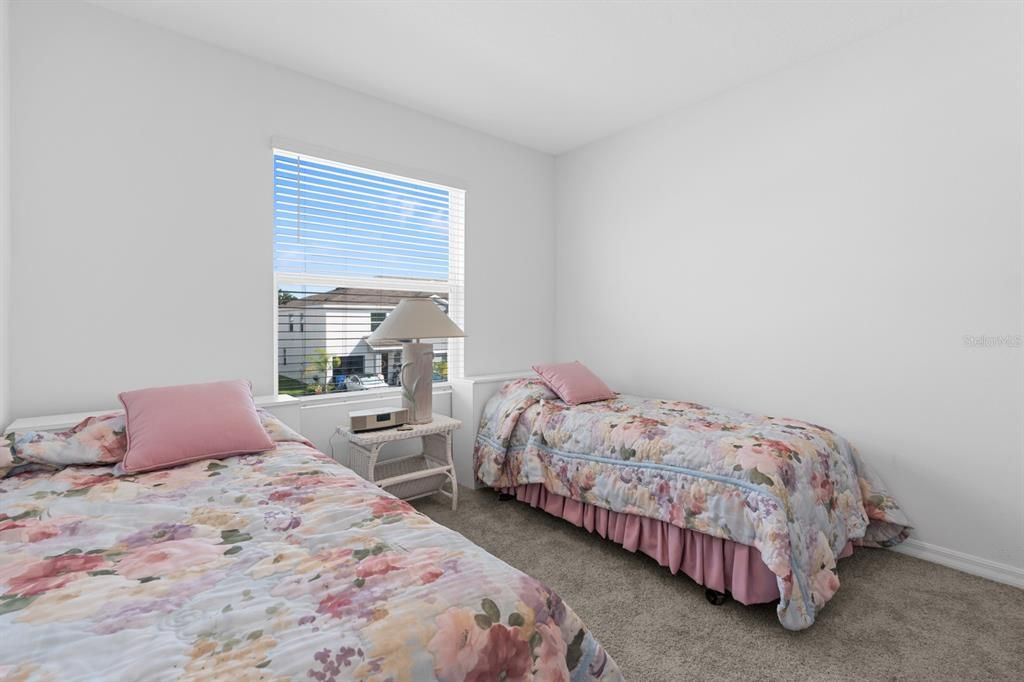 For Sale: $289,900 (3 beds, 2 baths, 1673 Square Feet)