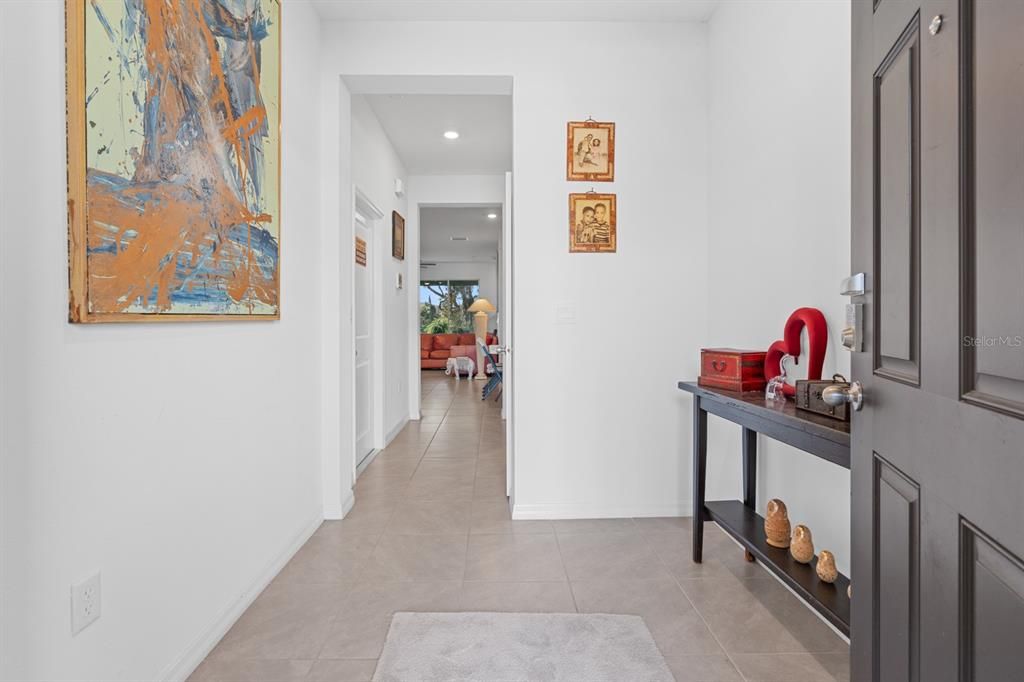For Sale: $289,900 (3 beds, 2 baths, 1673 Square Feet)