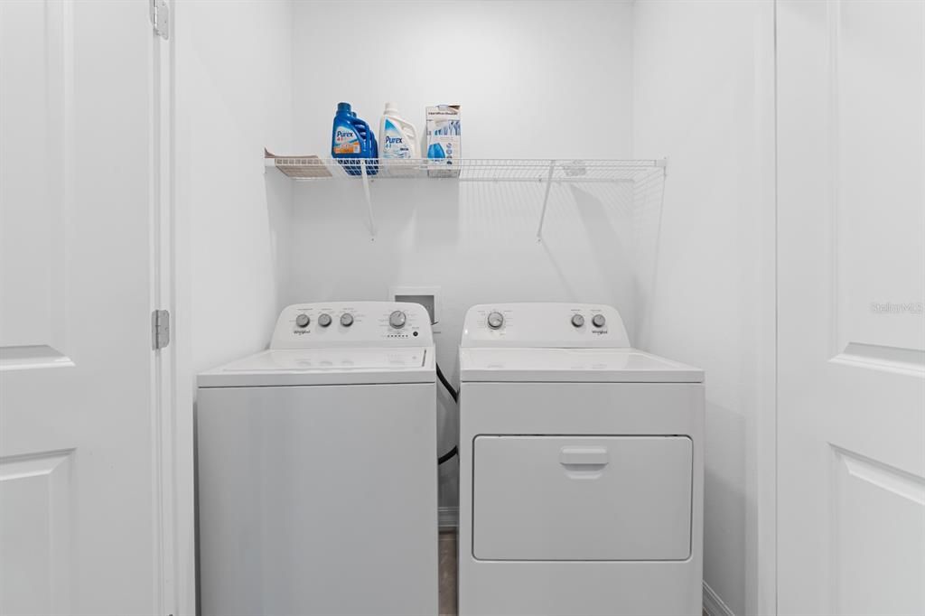 For Sale: $289,900 (3 beds, 2 baths, 1673 Square Feet)