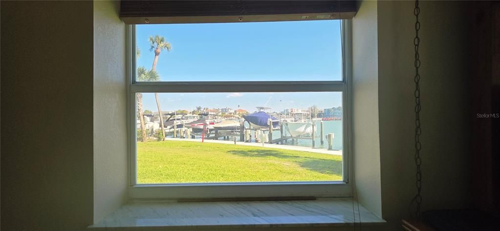 For Rent: $2,800 (2 beds, 2 baths, 1131 Square Feet)