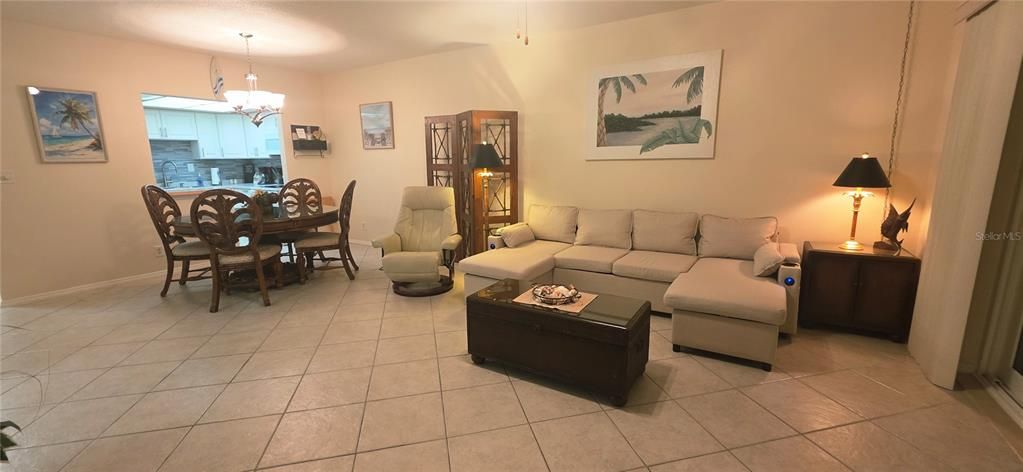 For Rent: $2,800 (2 beds, 2 baths, 1131 Square Feet)