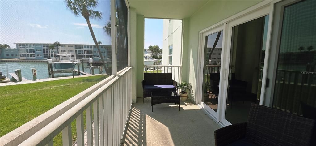 For Rent: $2,800 (2 beds, 2 baths, 1131 Square Feet)