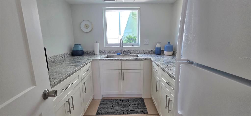 For Rent: $2,800 (2 beds, 2 baths, 1131 Square Feet)